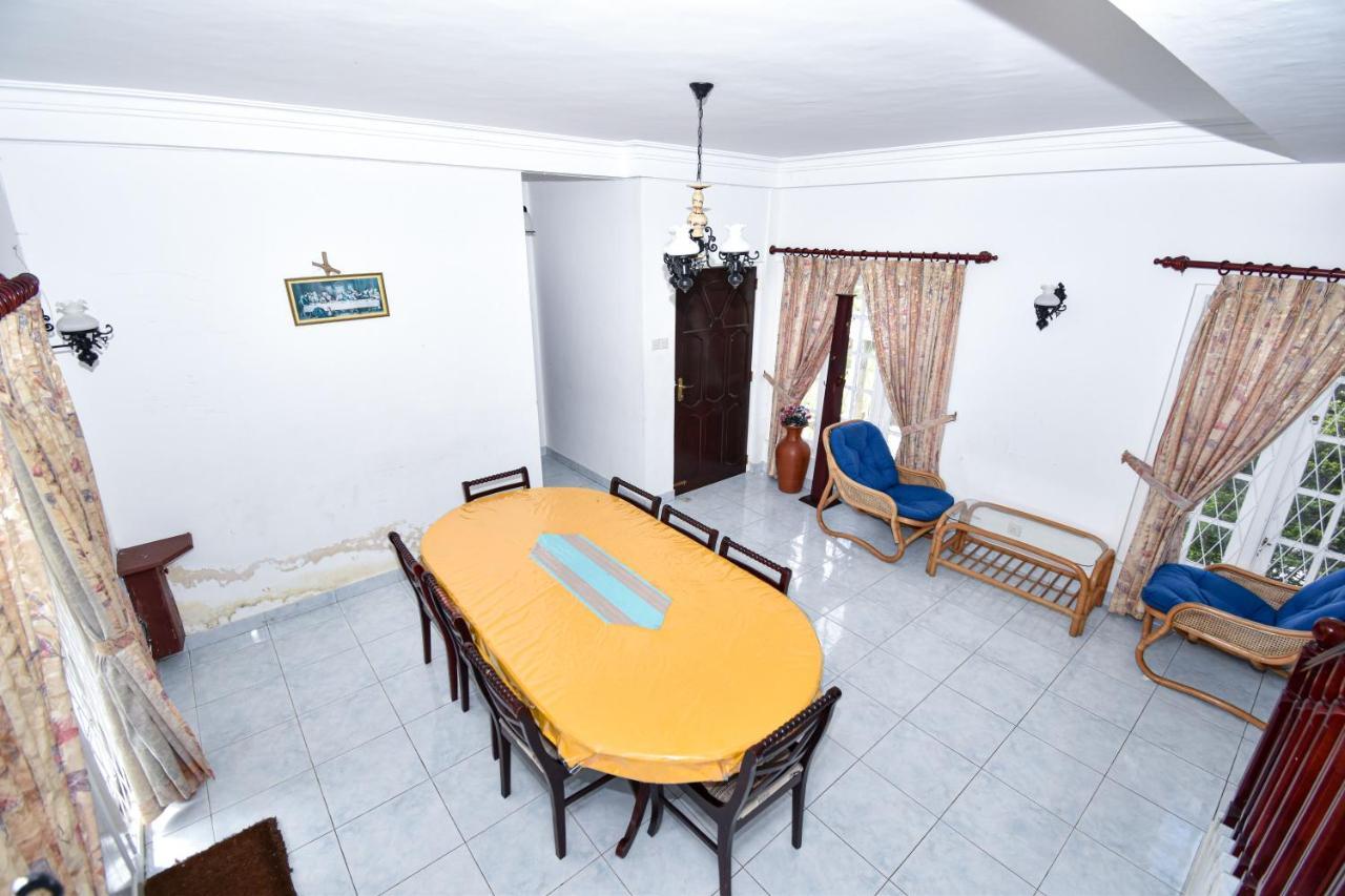 St. Anne Holiday Bunglow Νουβάρα Ελίγια Εξωτερικό φωτογραφία