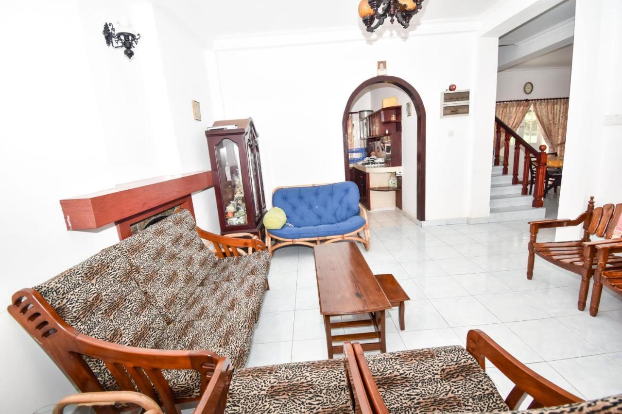 St. Anne Holiday Bunglow Νουβάρα Ελίγια Εξωτερικό φωτογραφία